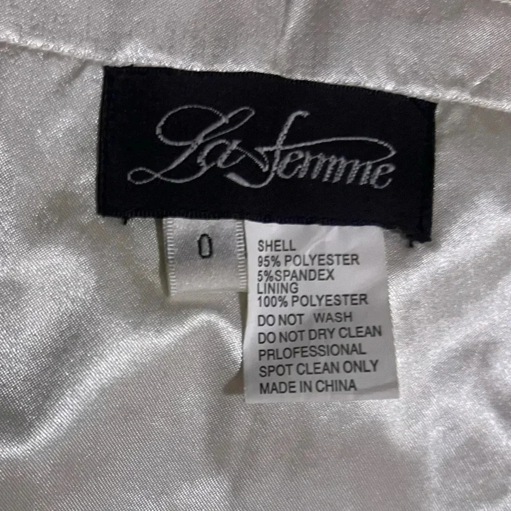 LA FEMME Women’s Gorgeous Floral Gown - Picture 10 of 12